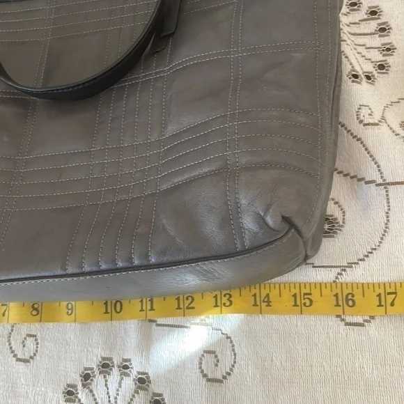 Albert Bellucci Gray Black Quilt Stitched Leather & Double Zipper Very Spacious - Picture 11 of 12